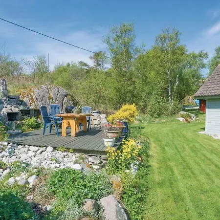Holiday home Four-bedroom Holiday In